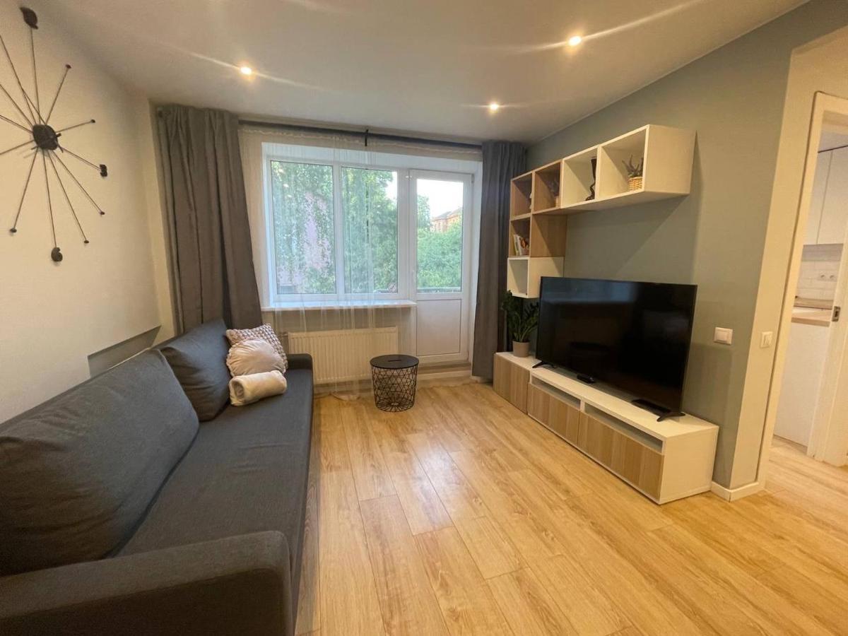 Apartamento Modern 1Br Haven Near Two Parks Riga Exterior foto
